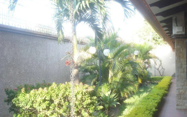 Los Trotamundos