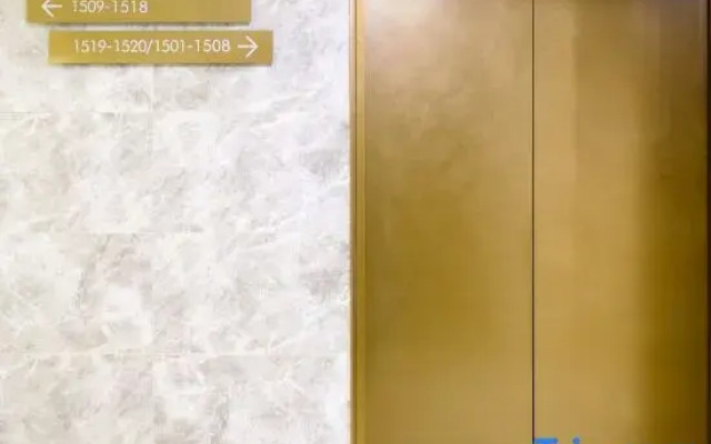 Yunzhu Executive Apartment (Zhengzhou People's Hospital Metro Station)