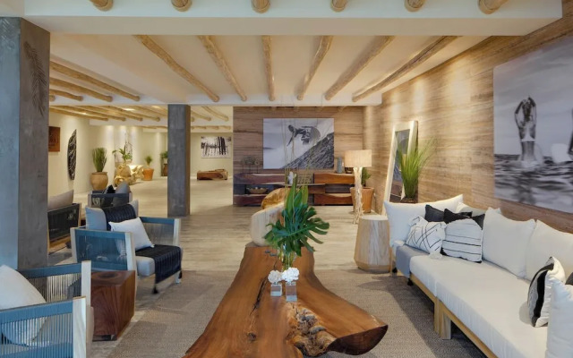 Stunning Condo in Cabo with Ocean Views