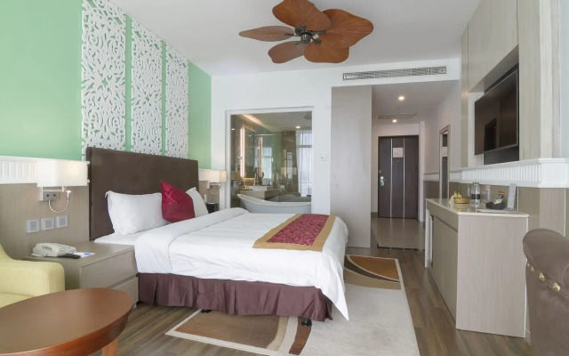 The Hanoi Club Hotel & Residences
