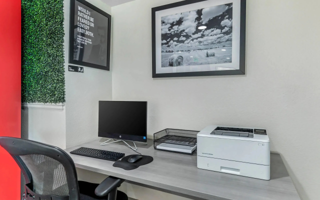 Hillstone Inn Tulare, an Ascend Collection Hotel