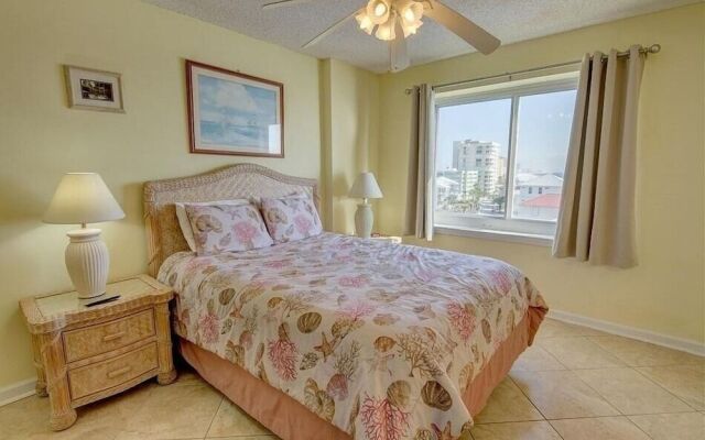 TradeWinds 601 by RedAwning