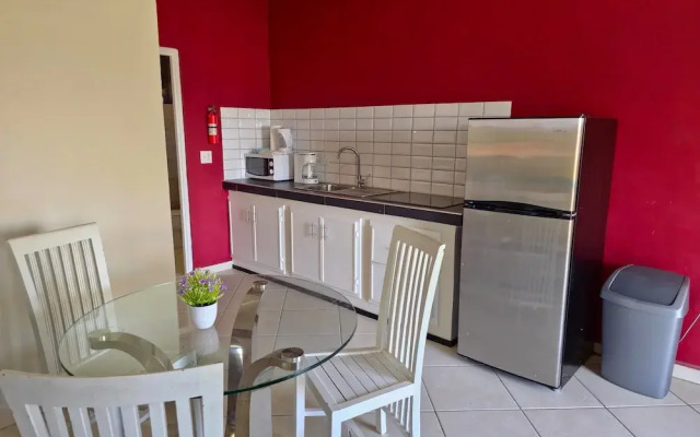 Perfect 1 Bedroom Apartment 3 km From Eagle Beach