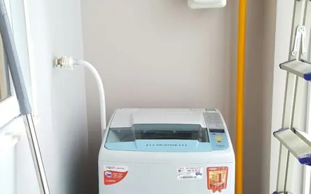 Henry Apt Expo Secc Goft SWPool F11th