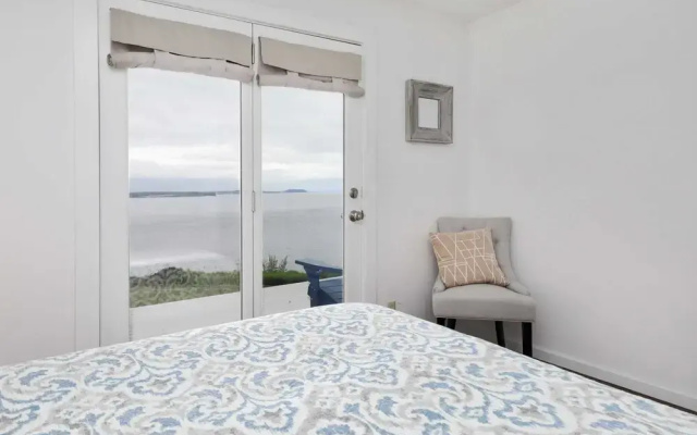 Marine View Bluff by Avantstay Waterfront Views