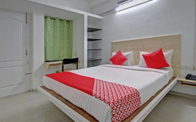 Sri Sharu Enclave By OYO Rooms