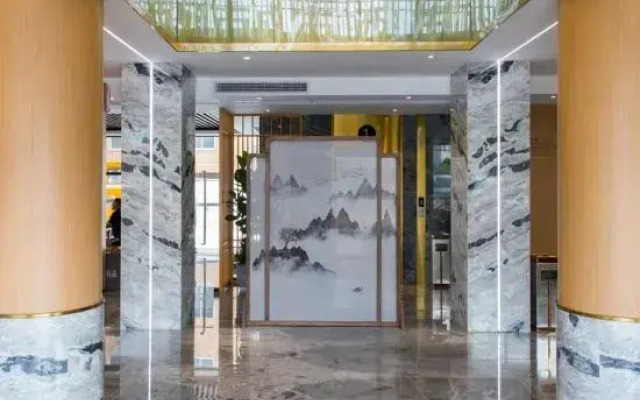 Gold Bay Business Hotel