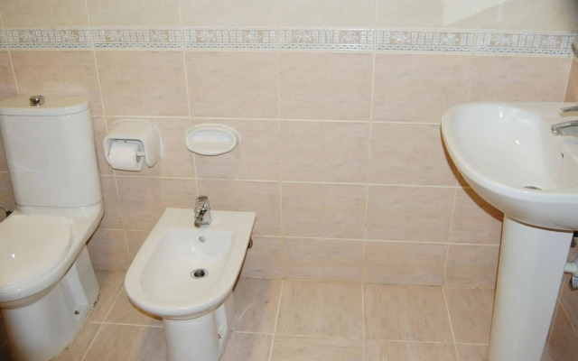Al Ferdous Hotel Apartment