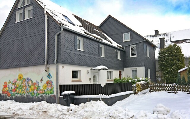 Modern Apartment in Usseln with Garden