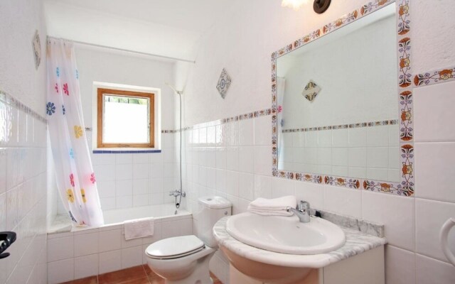 Villa - 4 Bedrooms with Pool and WiFi - 103147