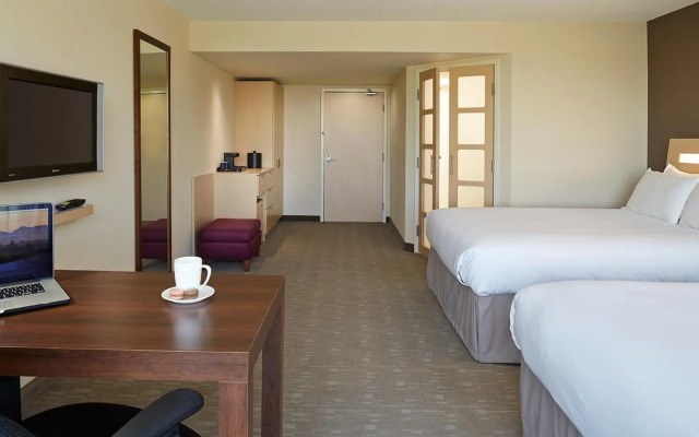 Novotel Montreal Aeroport