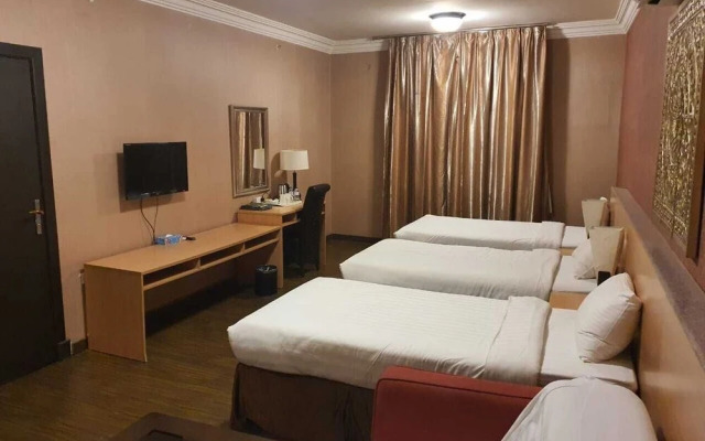 Shmoukh Hotel
