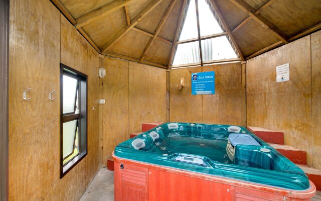 Wellington TOP 10 Holiday Park