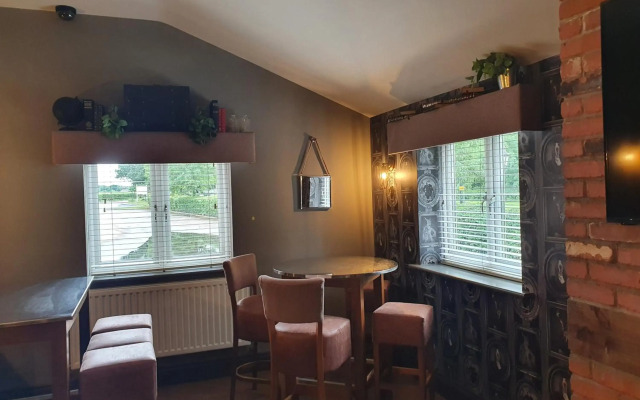 Cuttle Bridge Inn Hotel