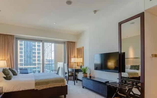 Luxury Studio Dubai Address Marina