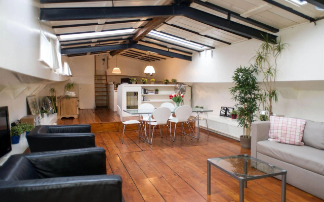 Houseboat apartments - Canal Belt East area