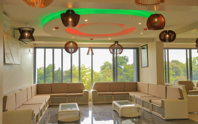 Le tsuba Grand Hotel