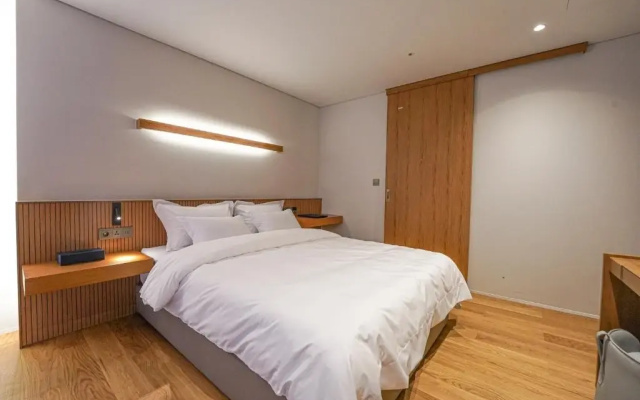 Hotel Ground 27