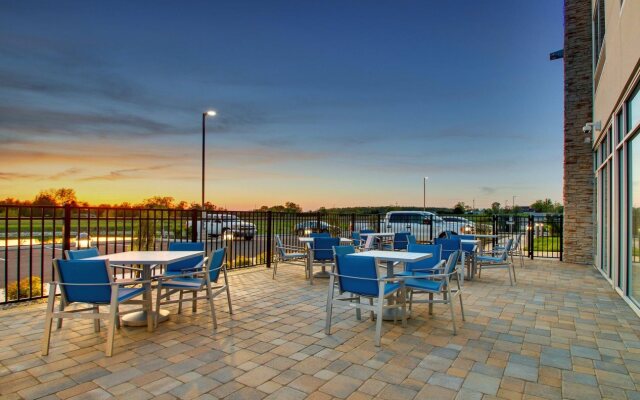 Holiday Inn Express & Suites Findlay North by IHG