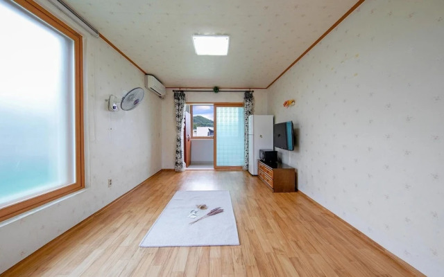 Samcheok Donghae Pension