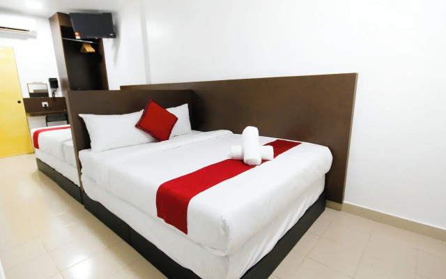 Red Velvet Inn Hotel