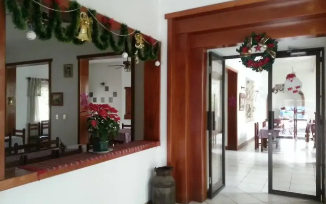 Apartamentos Casa Flores de Tikal