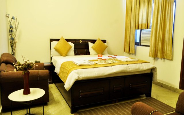 OYO Rooms Noida City Centre 196