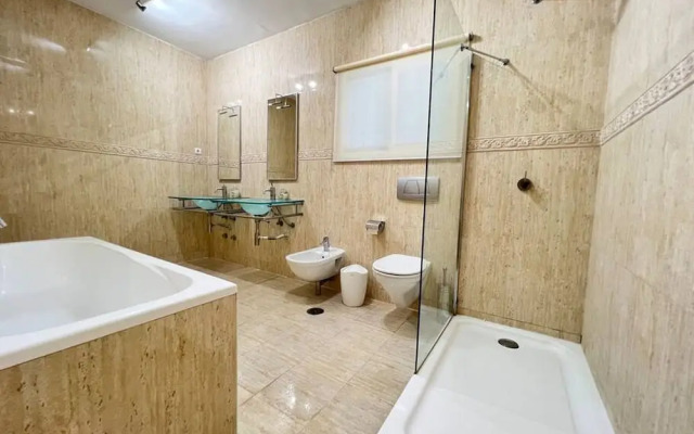 Beautiful Villa With Pool Scenic Views Sleeps 8