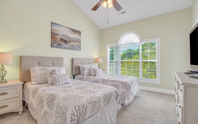 Myrtlewood 304-4713 Escape!