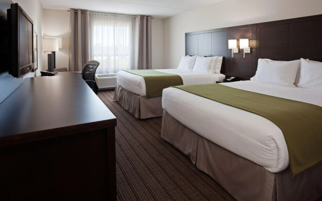 Holiday Inn Express New Liskeard