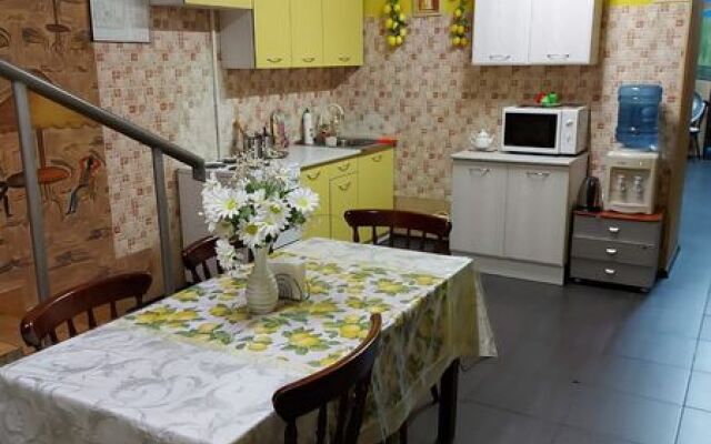 Лимон на Есенина