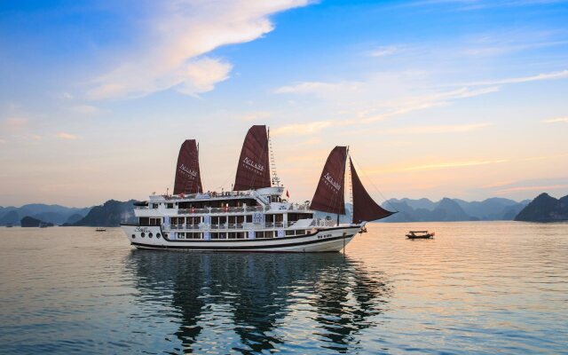 Halong Phoenix Cruiser