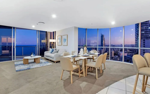 Level 45 Luxury Sub-Penthouse in Surfers