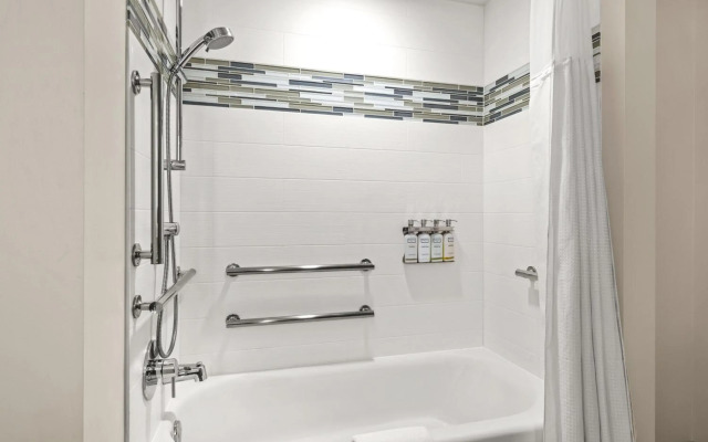 EVEN Hotel Seattle Downtown - Lake Union by IHG