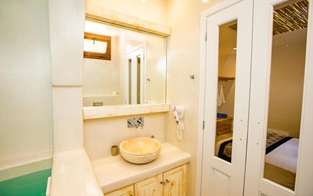 Perla Nera Suites