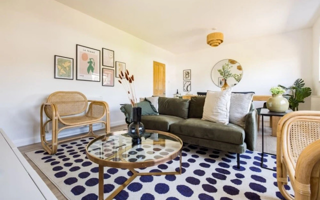 The Finchley Bolthole - Delightful 2bdr Flat