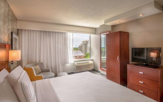 Courtyard by Marriott Bethesda/Chevy Chase