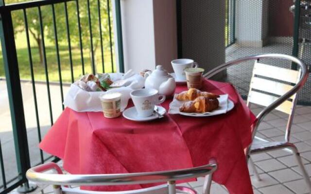 Amira Palace Hotel