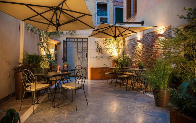 Liassidi Wellness Suites