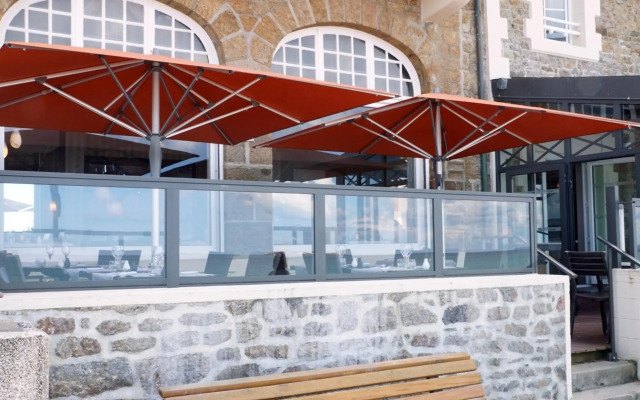 Hôtel L'Antinéa