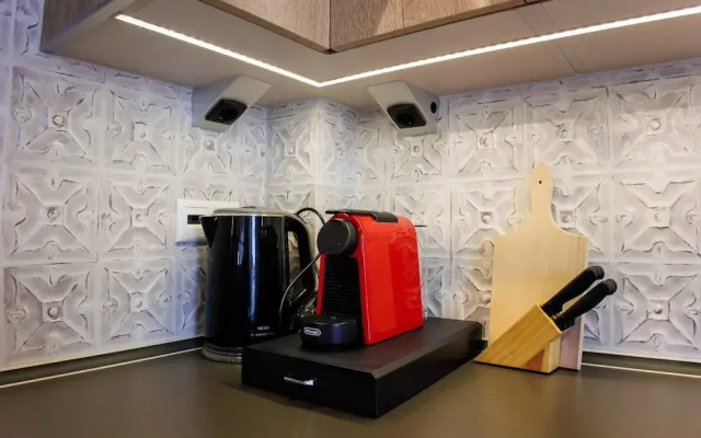 Kozani Central Nest - Homely Vibes