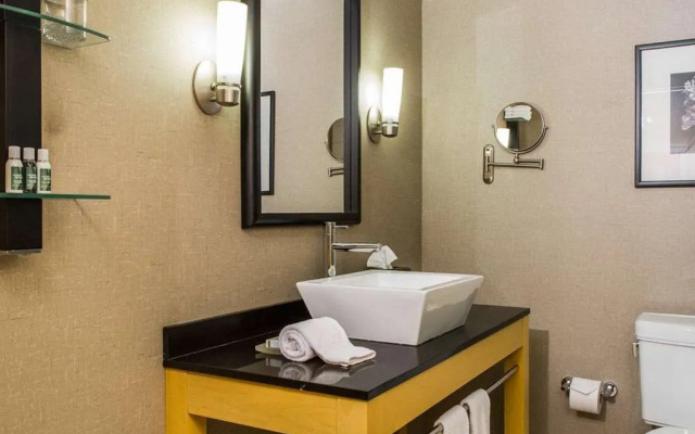 Cambria Suites Traverse City