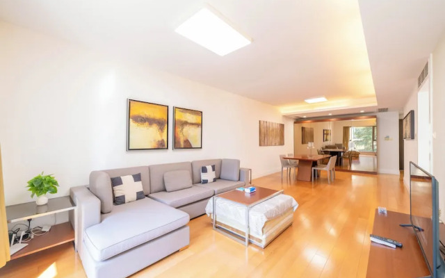 Tyms Cozy 2BR 1BA Apt Xuhui Metro