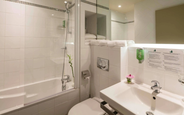 Mercure Aix-en-Provence La Duranne Gare TGV