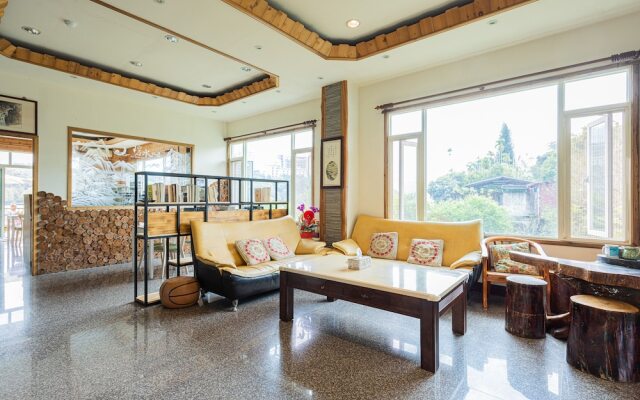 Bishui Shanju Lakeside B&B