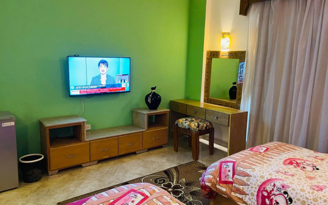 Jewel Howard Carter Hotel