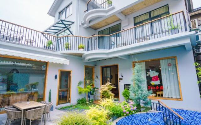 Taibei Holiday Villa