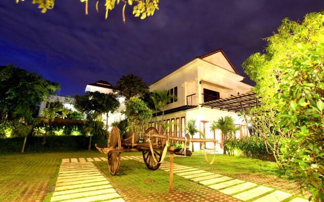 La Residence Blanc D' Angkor
