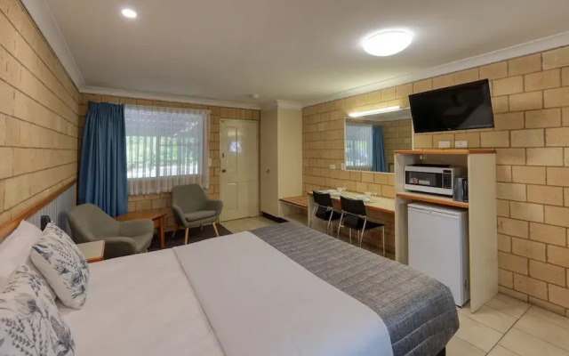 Jacaranda Country Motel