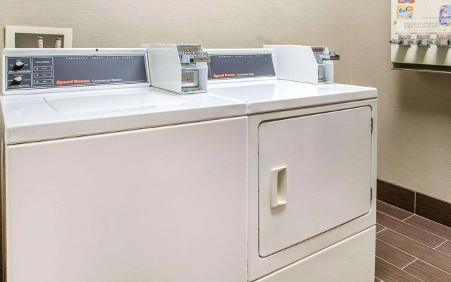 Comfort Suites Springfield I-70